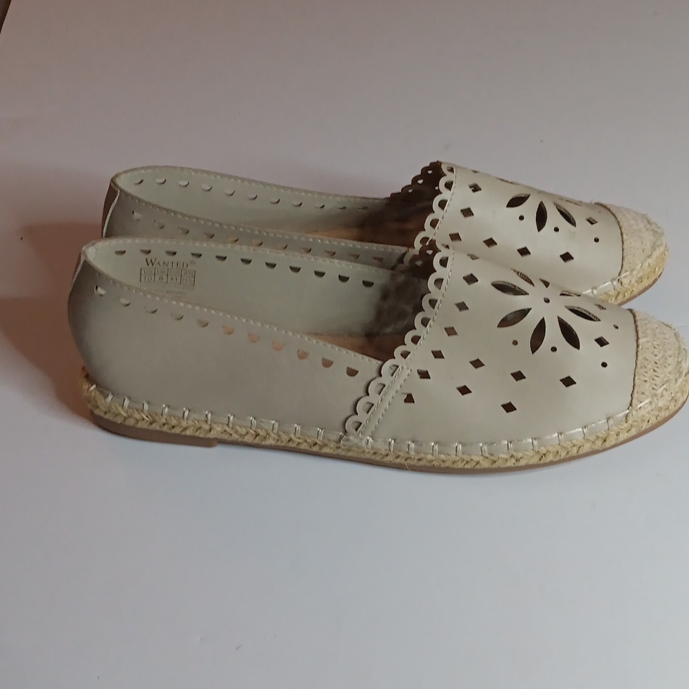 Espadrilles - Picture 2 of 4